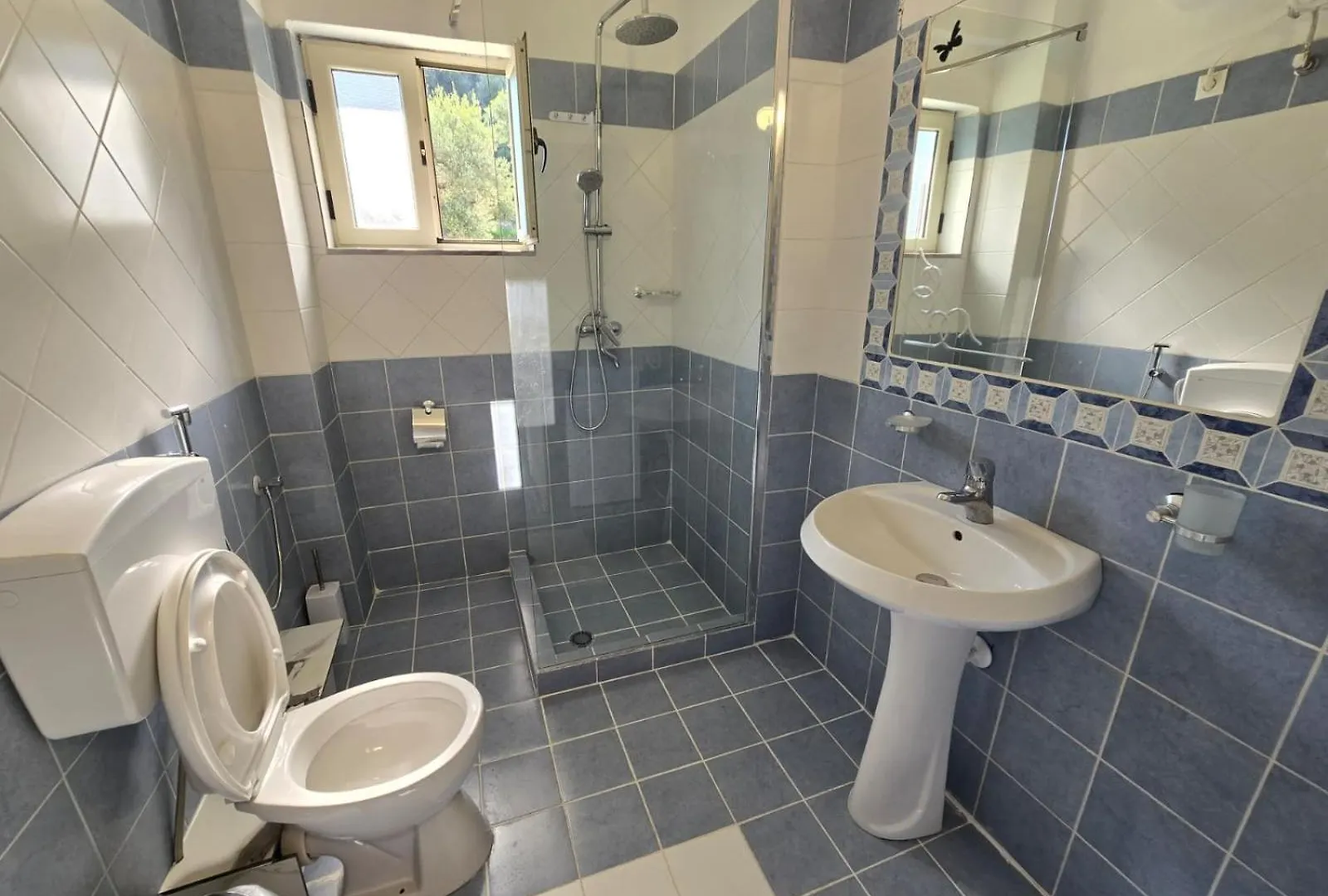 Olivet Hotel Avlonya