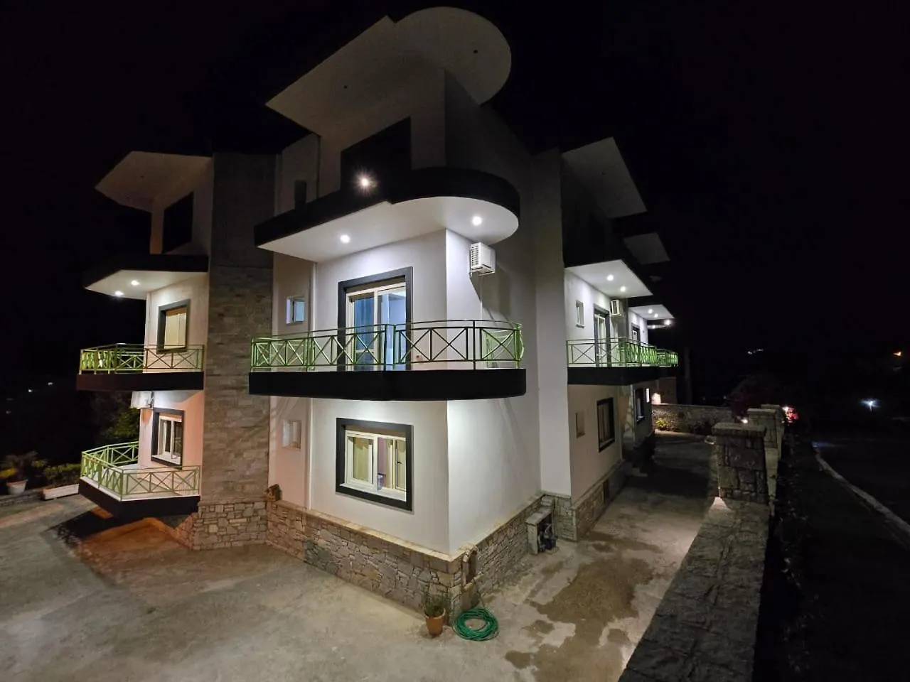 Olivet Hotel Avlonya