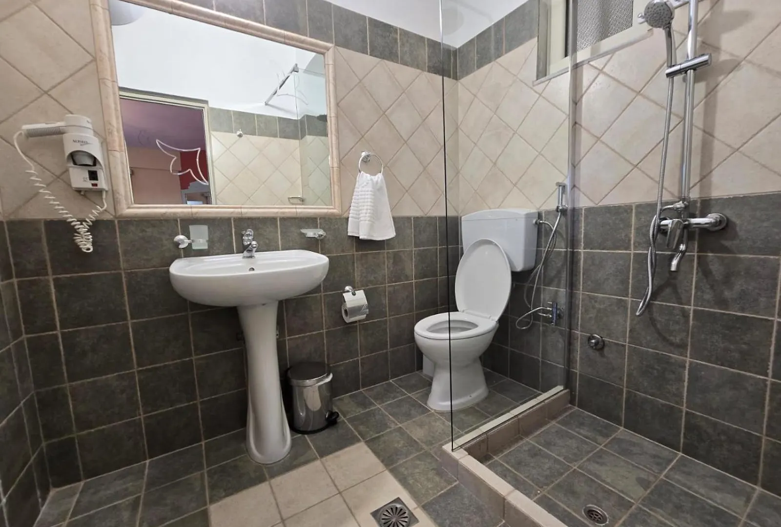 Olivet Hotel Avlonya Arnavutluk