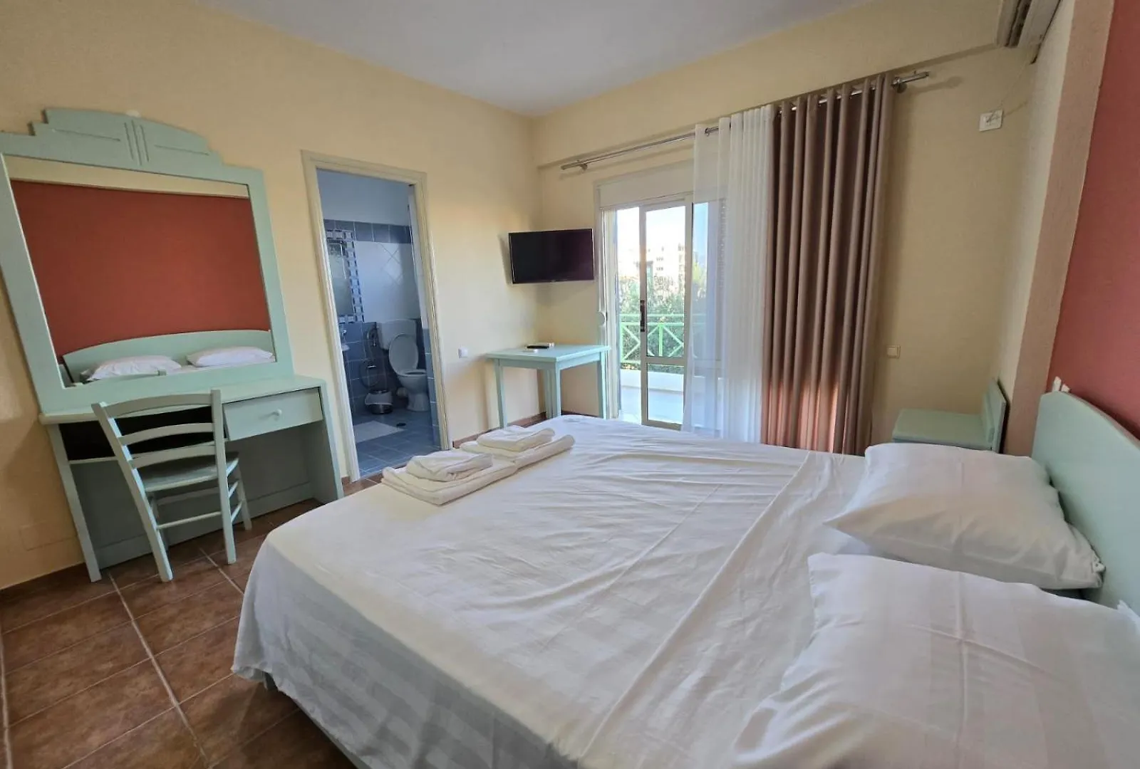 Olivet Hotel Avlonya