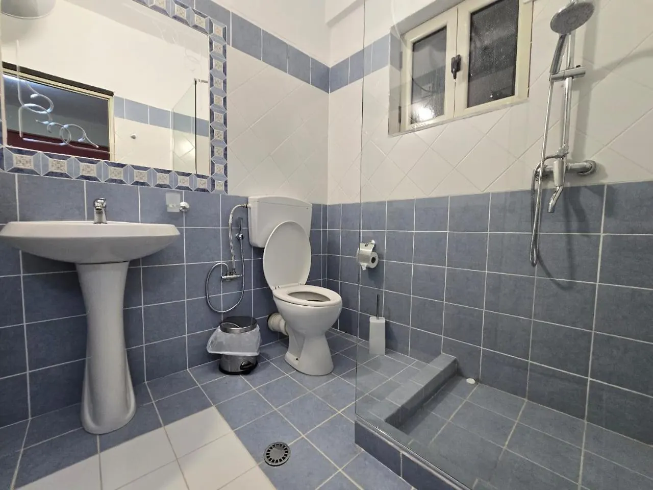 Olivet Hotel Avlonya