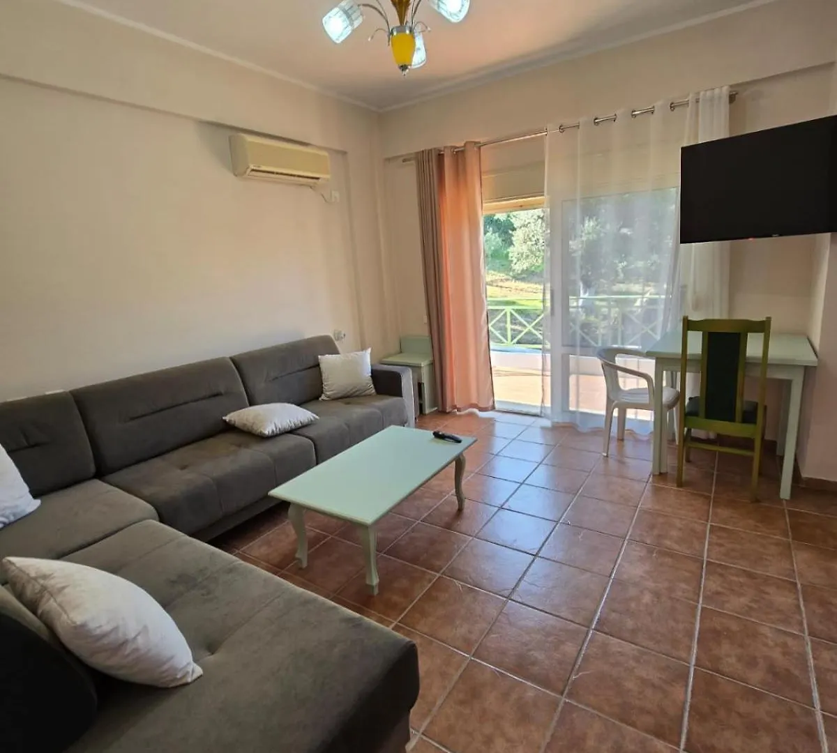 Olivet Hotel Vlorë