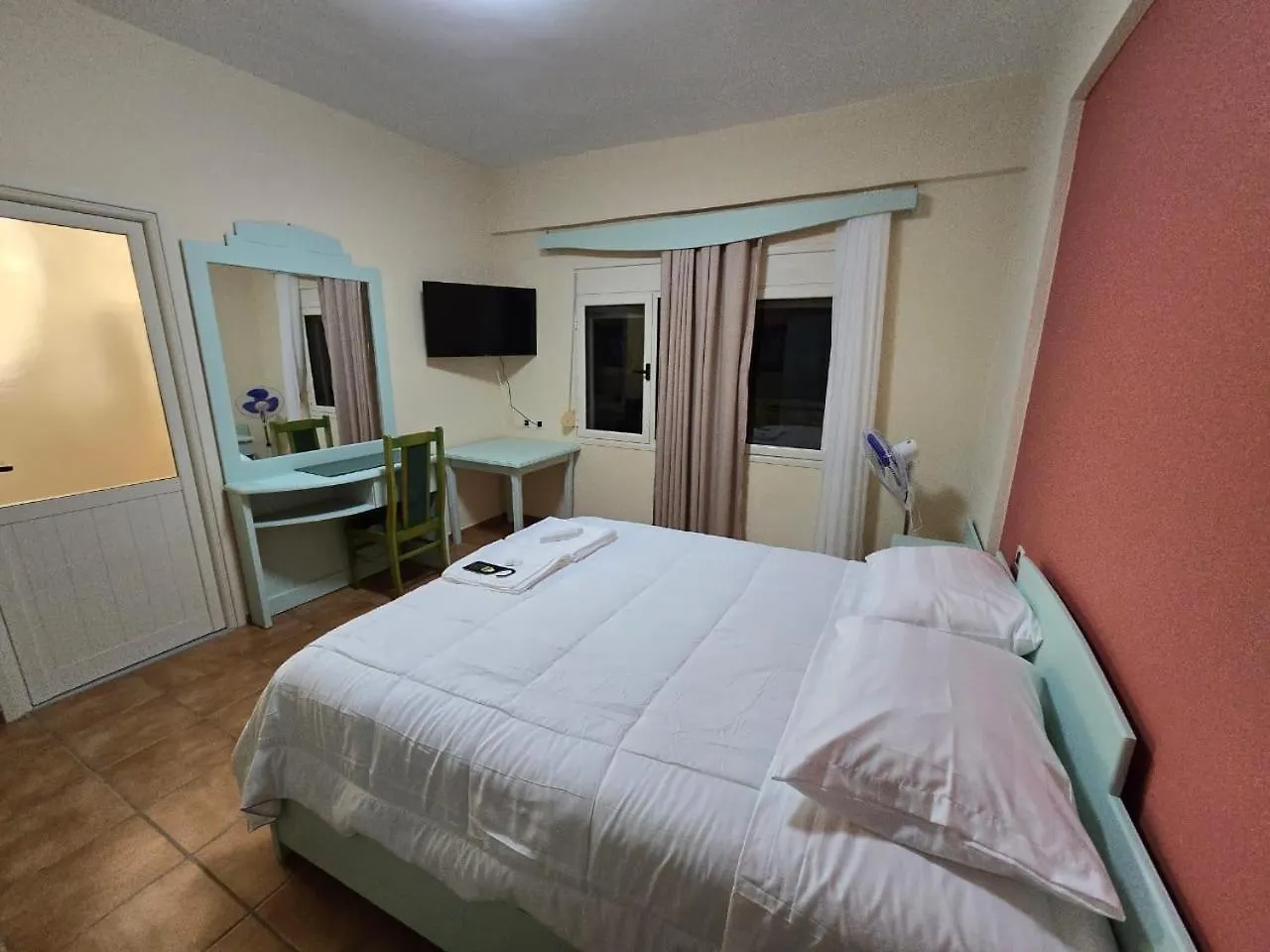 Olivet Hotel Avlonya 3*,  Arnavutluk