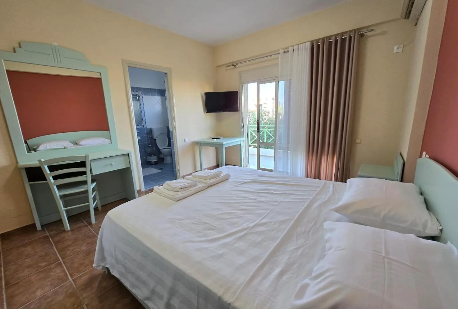 Olivet Hotel Avlonya