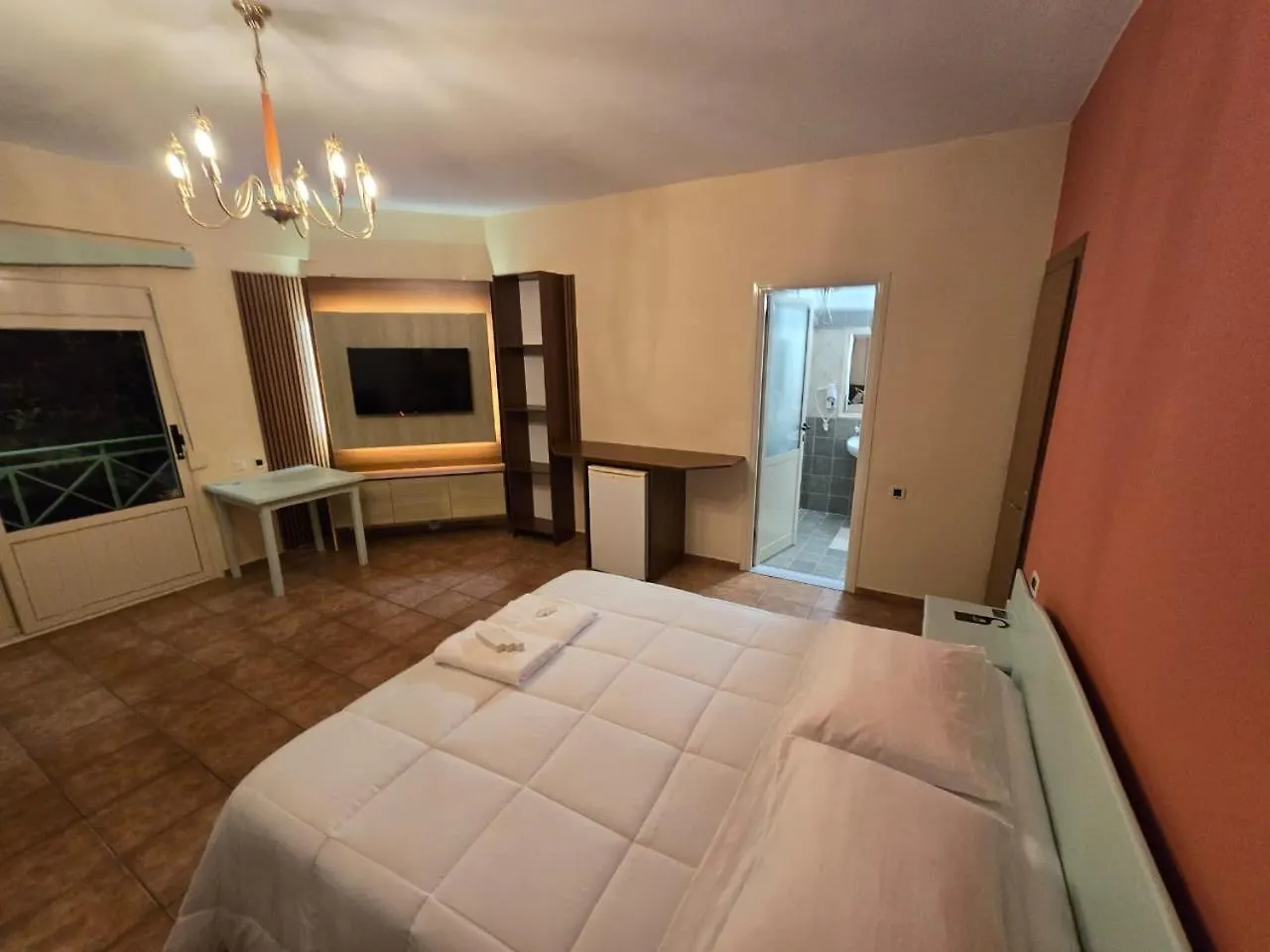 Olivet Hotel Avlonya 3*,