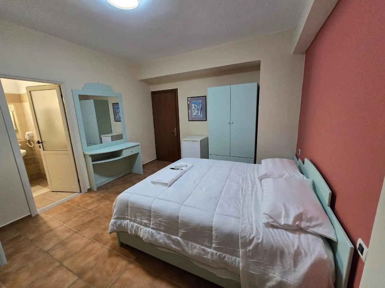 Olivet Hotel Avlonya