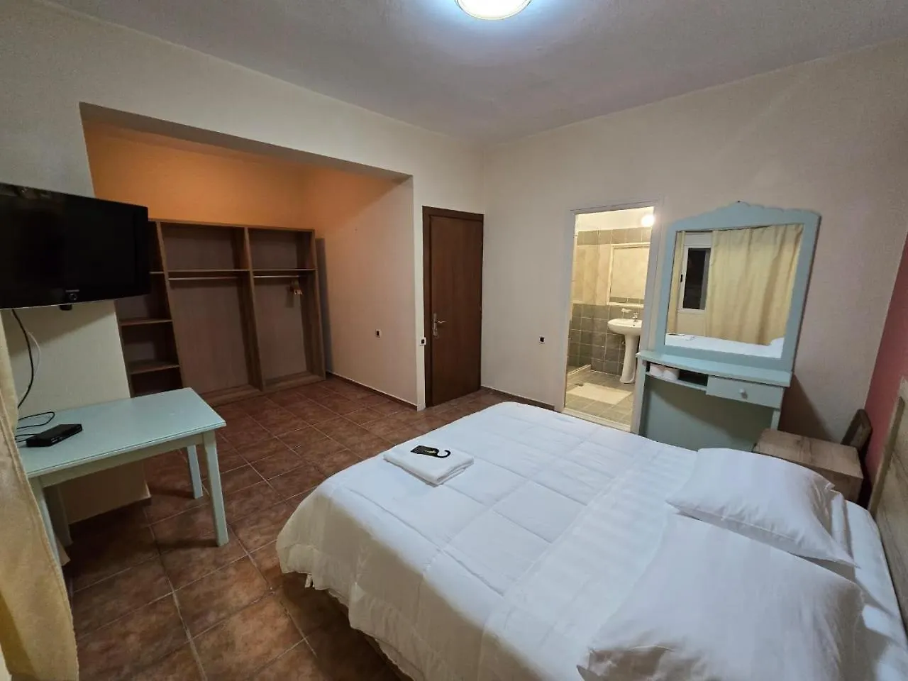 Olivet Hotel Avlonya 3*,