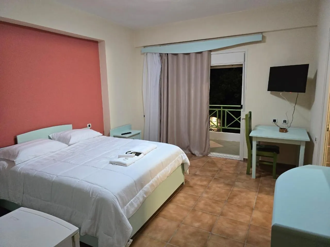 Olivet Hotel Avlonya